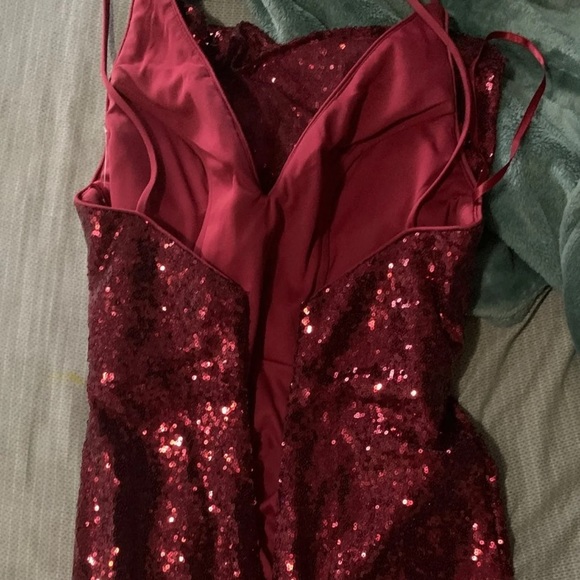 Gown - Picture 2 of 3